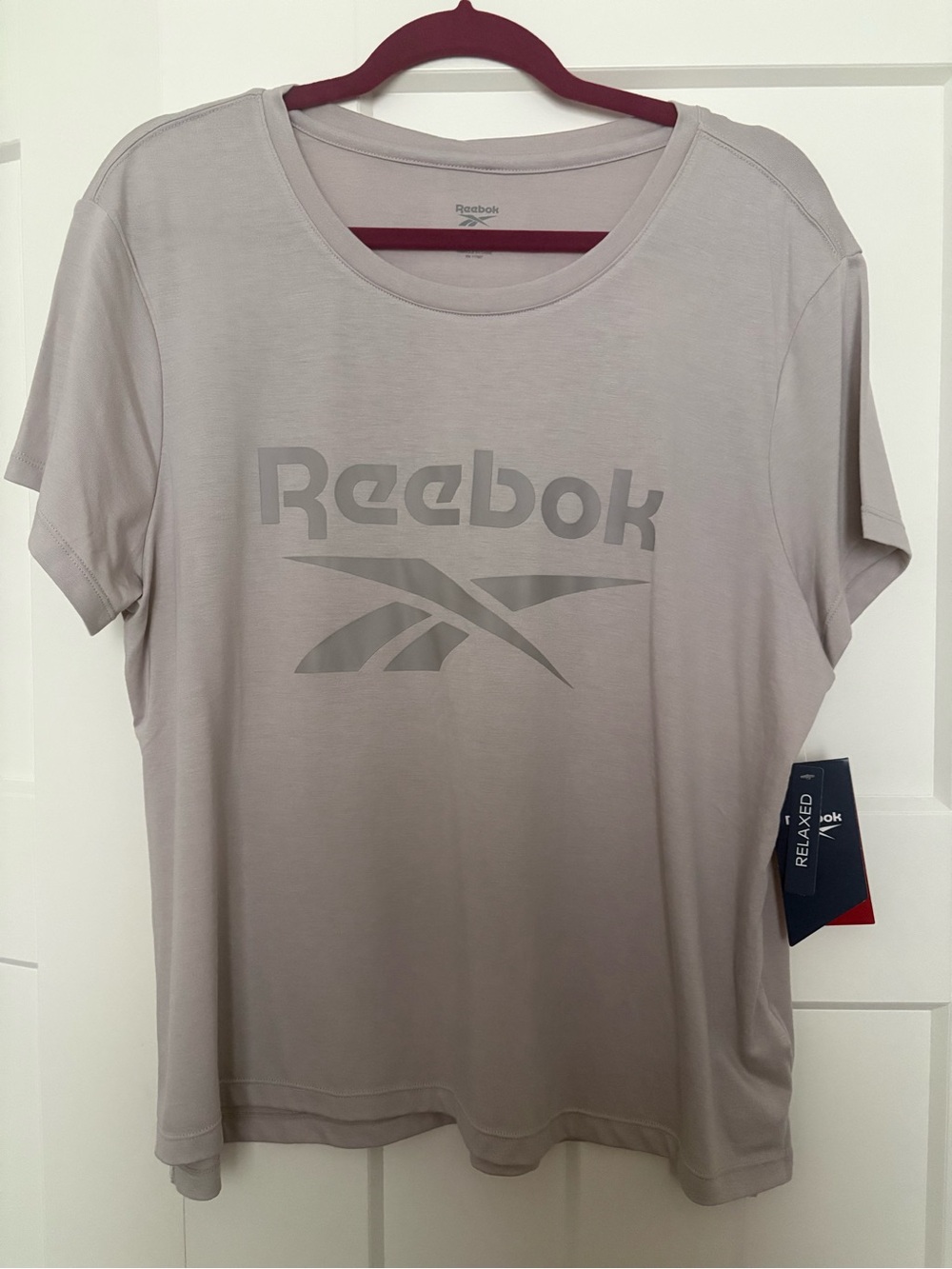 Reebok Women's Short Sleeve Relaxed Tee in Light Gray XL MWT